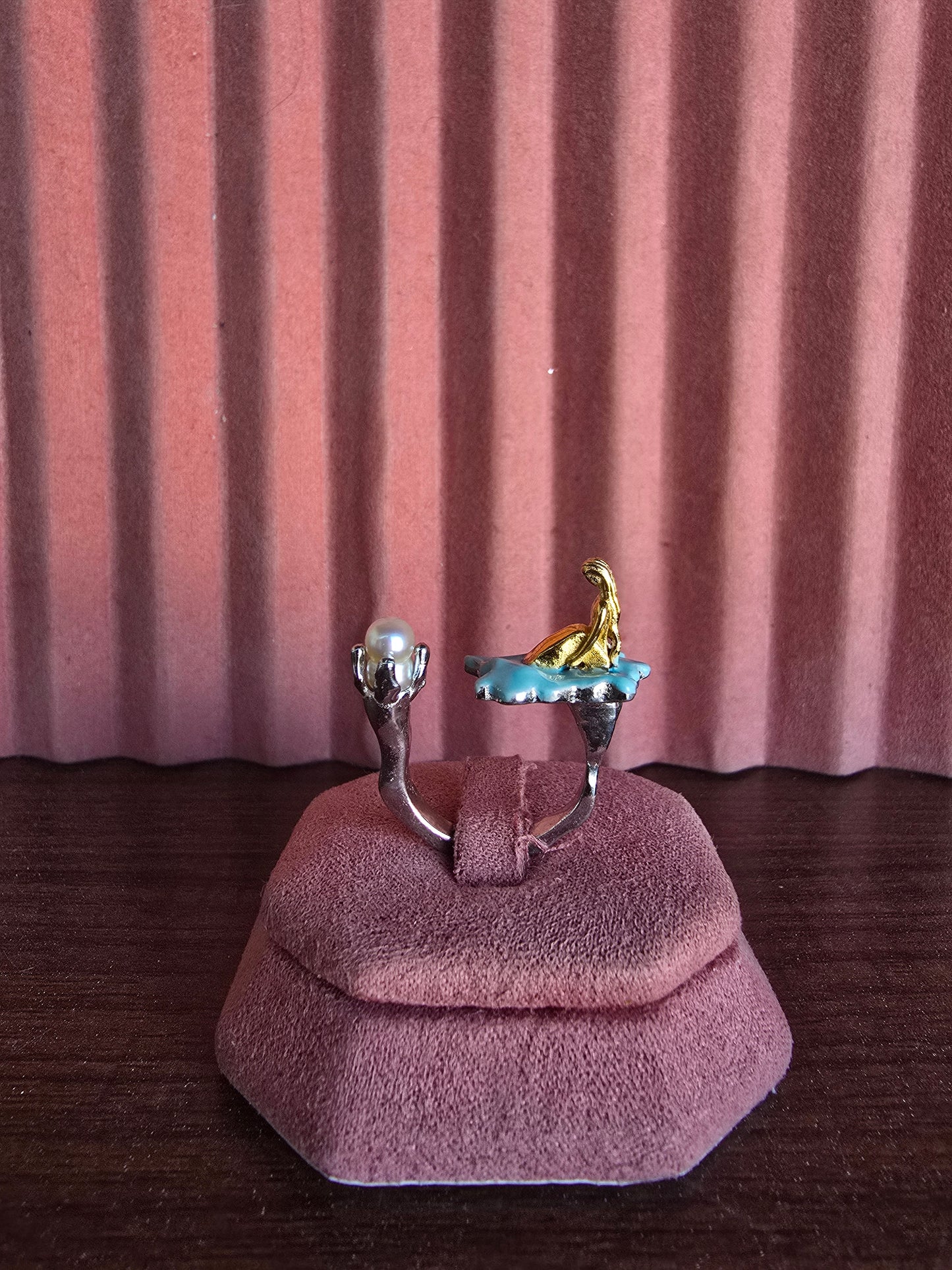 Anillo Nereida en el mar